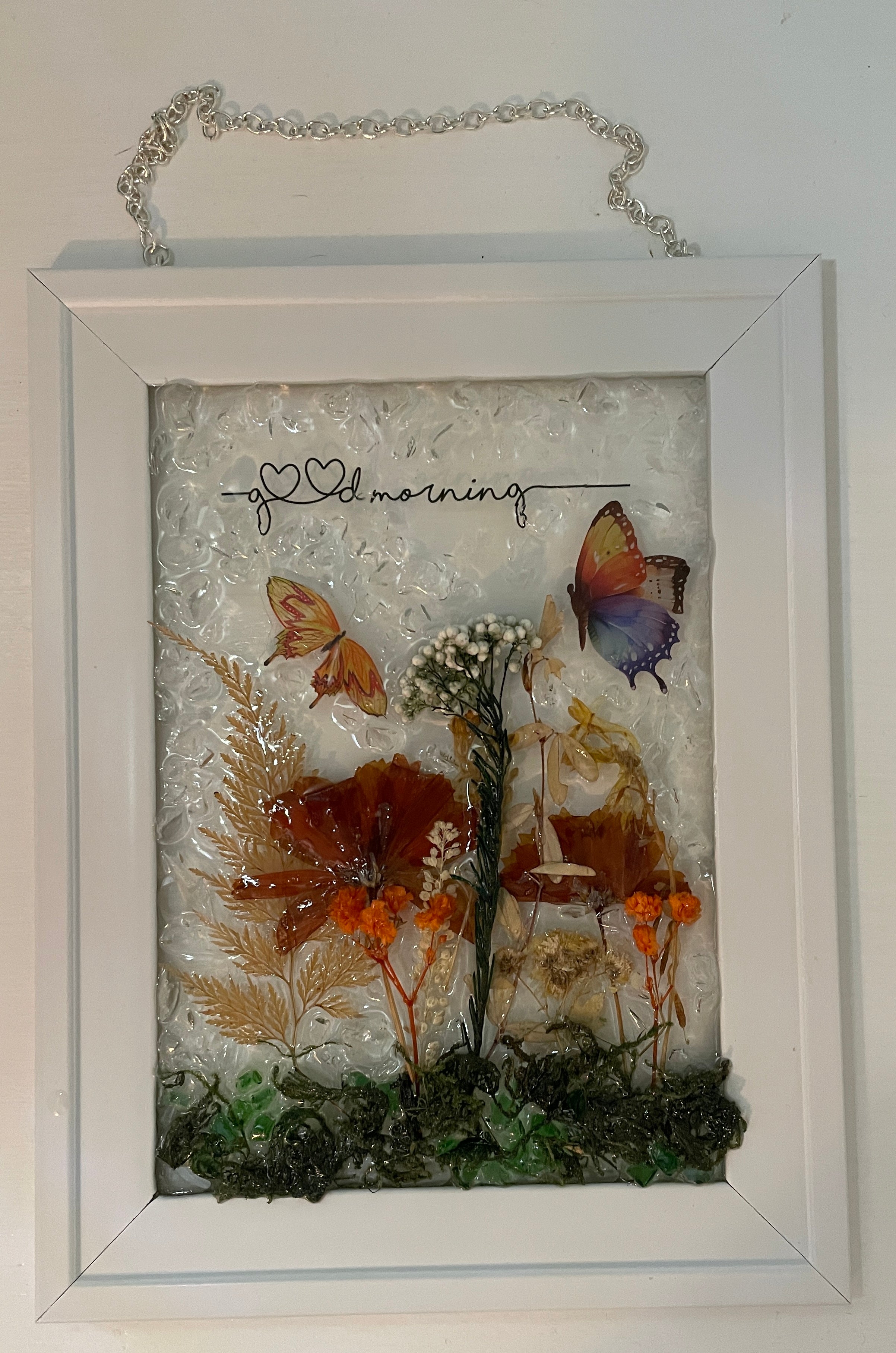 5" x 7" Flowers with Small Butterflies Circling Around and saying "Good Morning"