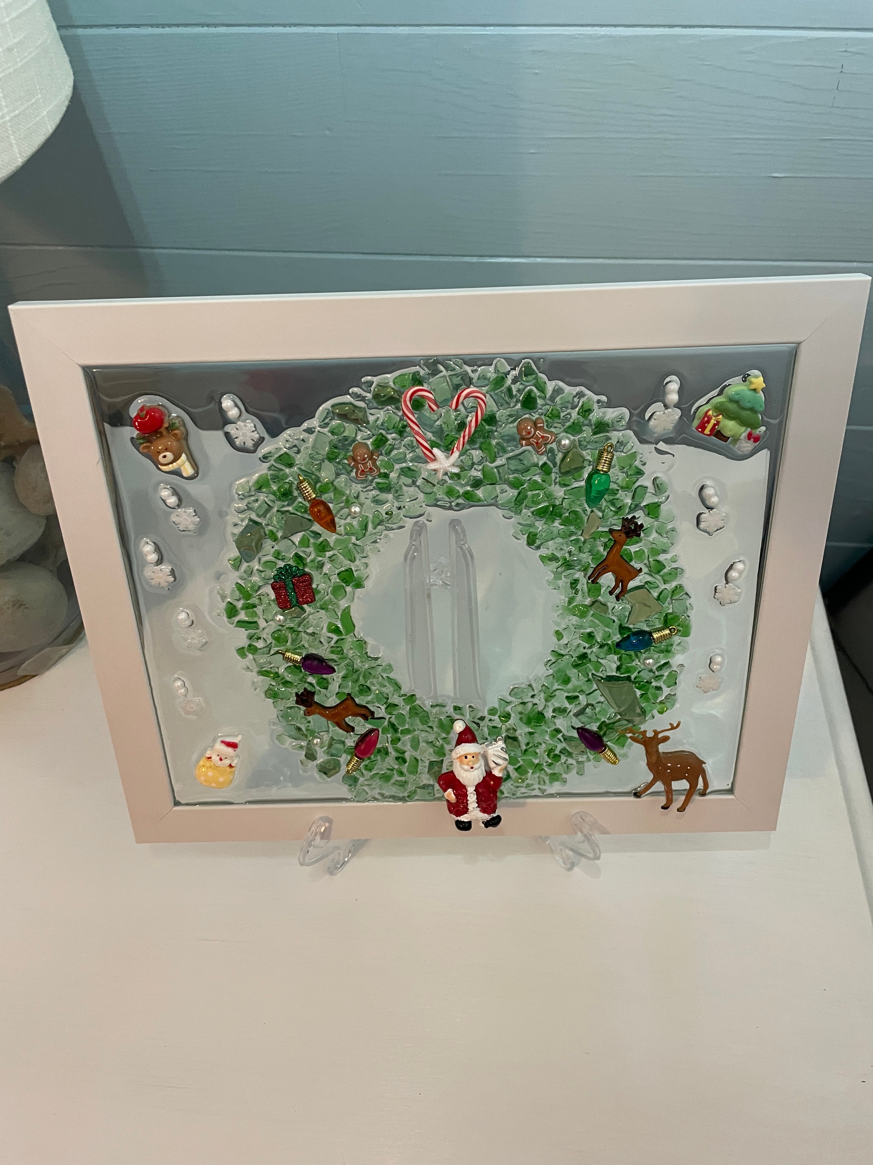 Holiday Wreath with Decorations - 8" x 10" Crushed Glass Christmas Crushed Glass Art