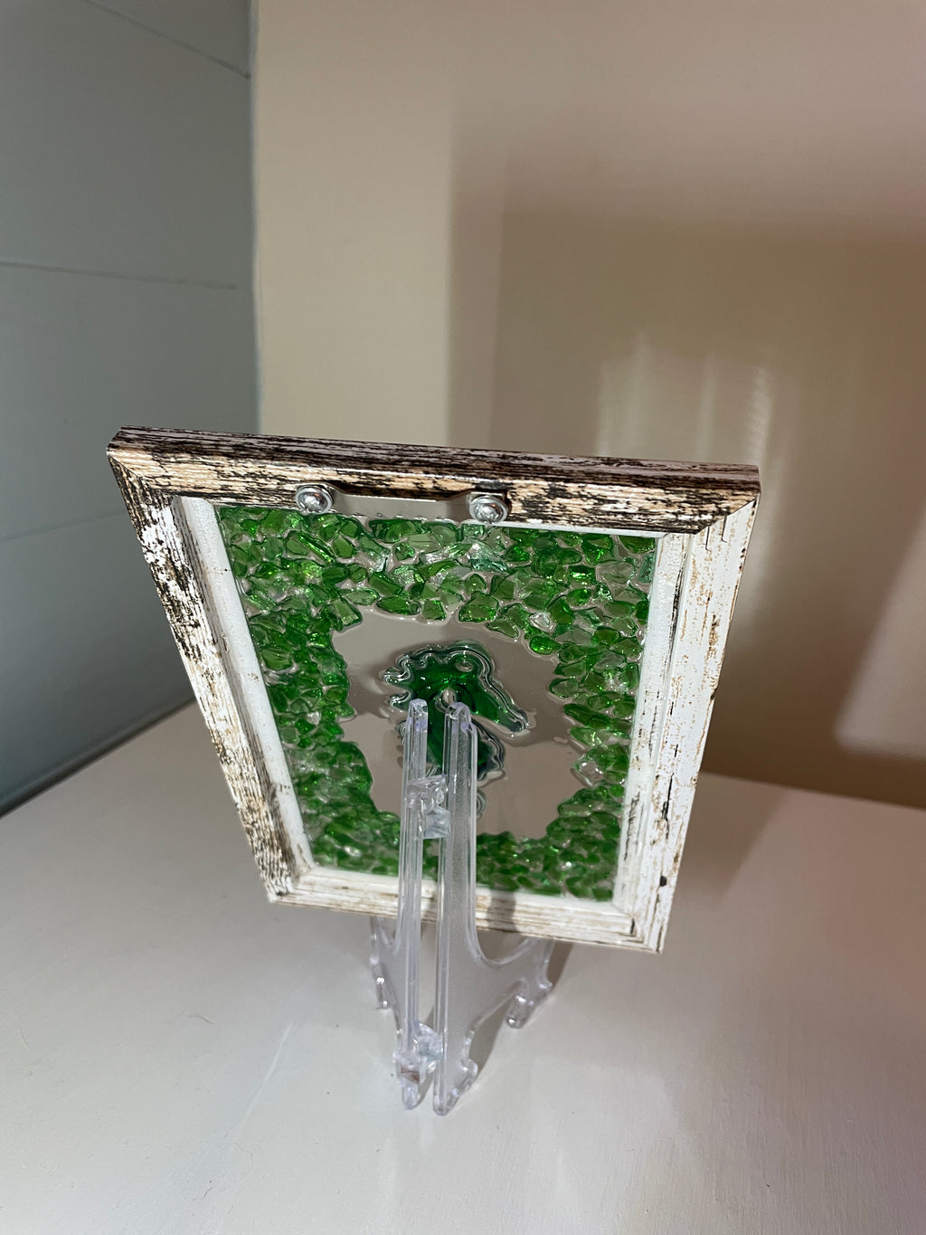 Seahorse Crushed Glass Art - 5" x 7" Coastal Decor with Resin Seahorse